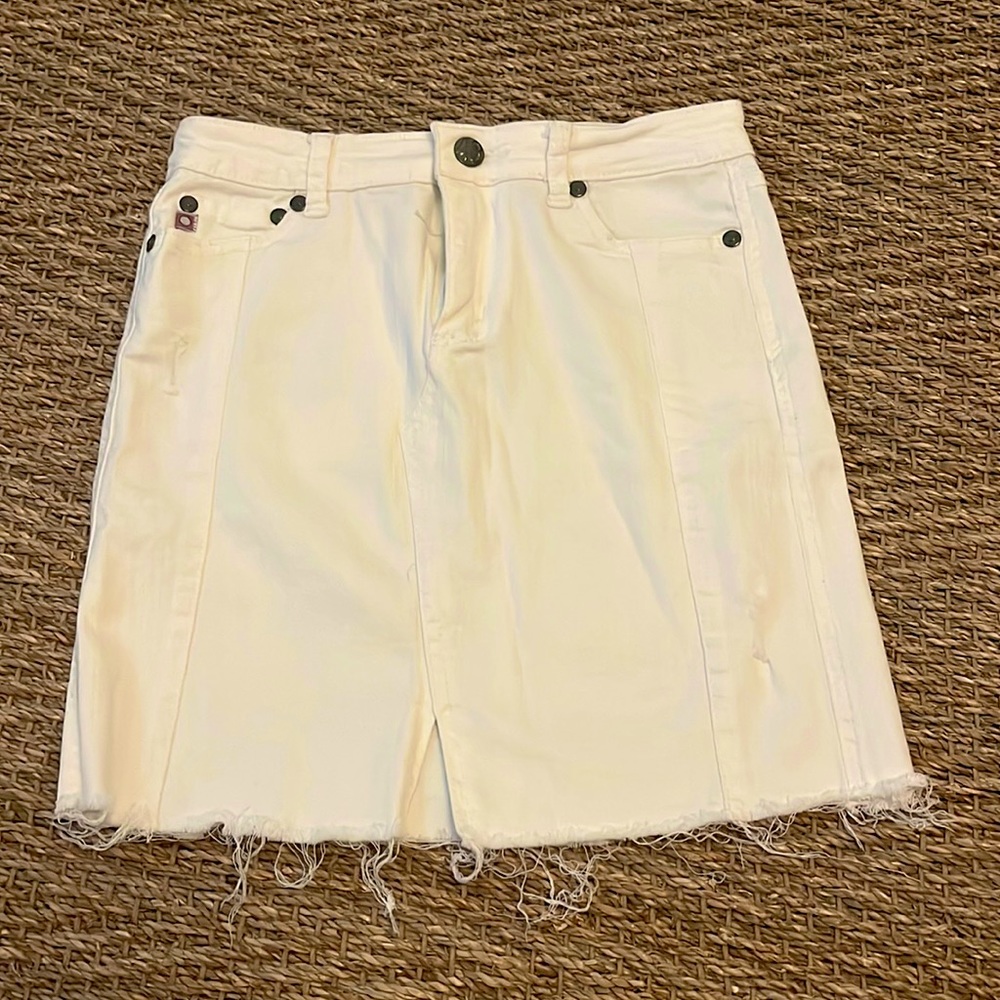 the kayla mid-length skirt